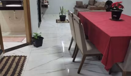 Casa estilo sobrado para locação no bairro Loteamento Portal do Vale II