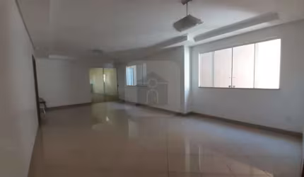 Casa para locação no bairro Morada da Colina