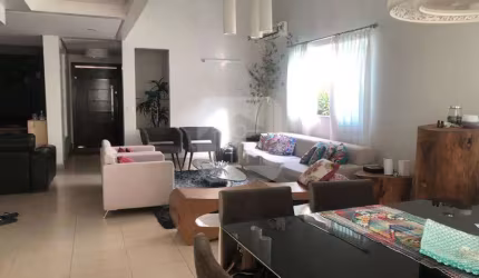 Casa à Venda no Condomínio Gavea Hill I
