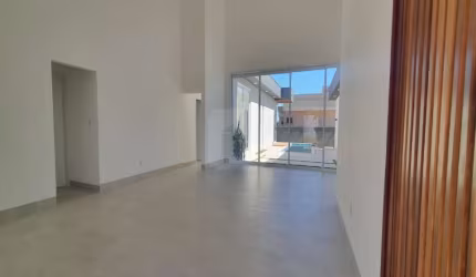 Casa Para Venda No condomínio na zona Sul