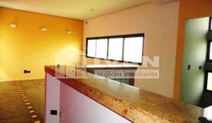IMÓVEL COMERCIAL