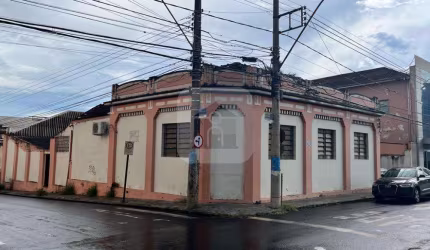 Casa Comercial à venda na Região Central