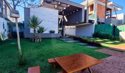 Casa à Venda no Alphaville