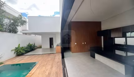 Casa à Venda No Bairro Jardim Botânico