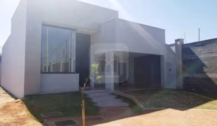 Casa nova para venda no Condomínio Raros
