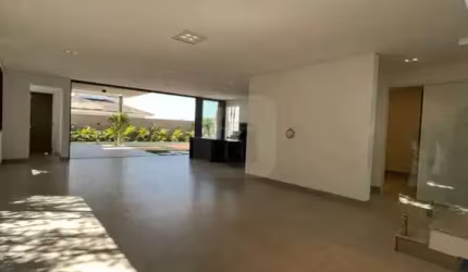 Casa à venda na  Zona Sul de Uberlândia.