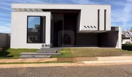 Casa à venda em Condomínio  Fechado.
