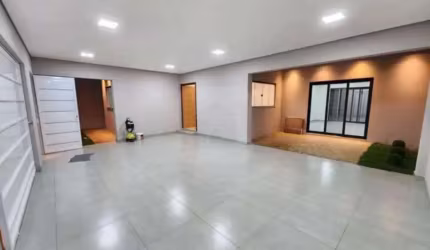 Casa Nova à venda no bairro Jóquei Clube em Araguari.