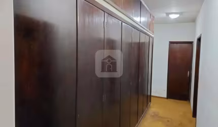 Casa para venda no bairro Lídice.