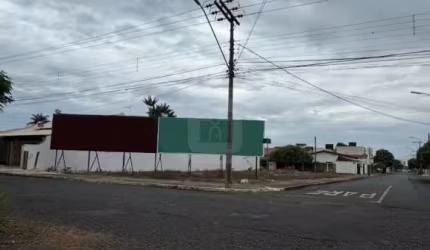 Terreno para venda no Bairro Industrial.