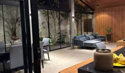 Casa à Venda e locação  no Bairro Karaíba