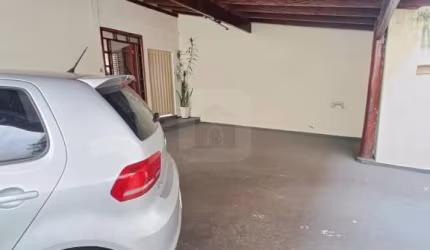 Sobrado Para Venda No Bairro Tubalina