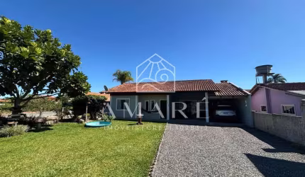 Casa com 2 quartos à venda na Praia do Ervino, São Francisco do Sul , 100 m2 por R$ 405.000