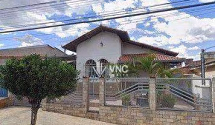 Casa com 3 dormitórios à venda, 168m² por R$750.000,00 - Bom Retiro - Betim/MG