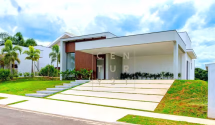 Casa com 3 quartos à venda, 378 m² por R$ 2.990.000 - Condomínio Saint Charbel - Araçoiaba da Serra/SP