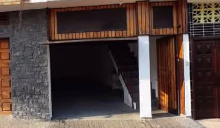 Casa com 3 quartos à venda na Rua Maranjaí, 372, Vila Monumento, São Paulo por R$ 990.000
