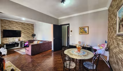 Casa com 2 quartos à venda na Rua Caio Graco, 349, Vila Romana, São Paulo por R$ 2.100.000