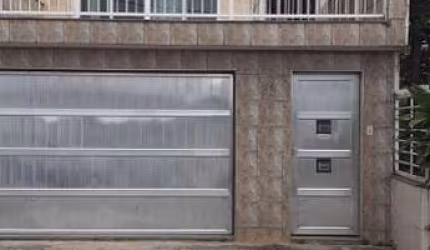 Casa com 3 quartos à venda na Rua Gailarda, 46, Jaraguá, São Paulo por R$ 750.000