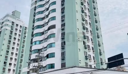 Apartamento 3 dormitórios 1 suíte 2 garagens Centro