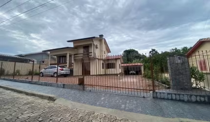 Casa com 3 quartos à venda no Rio Maina, Criciúma , 131 m2 por R$ 499.000