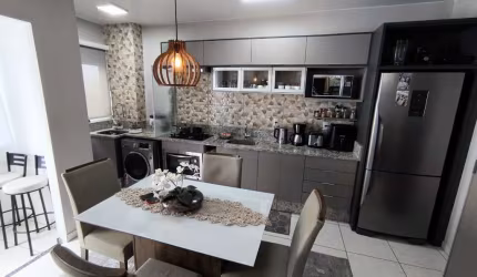 Apartamento 2 Dormitórios com Móveis Planejados no Rio Maina