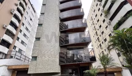 Apartamento 3 suítes, 3 vagas de garagens Praça do Congresso em Criciúma