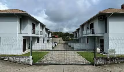 Casa dois dormitórios Geminada Criciúma