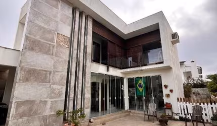 Casa frente mar no Balneário Rincão