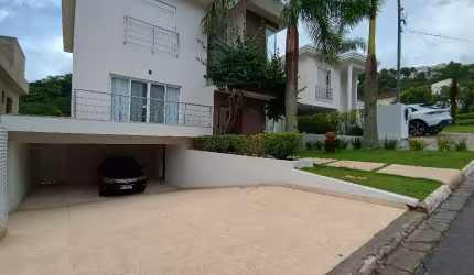 Casa de Condomínio com 5 quartos para alugar, 428 m² - Alphaville -SP.