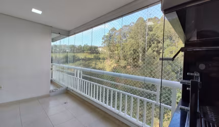 Apartamento 95 m² churrasqueira a carvão.