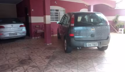 Venha morar em indaiatuba, excelente imovel com terreno de 250 metros com casa principal e duas casas nos fundos