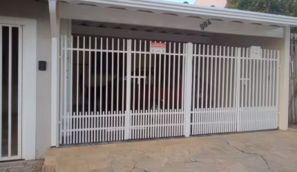 excelente imovel com 3 dormitorios sendo 2 com moveis planejado em um otimo bairro proximo ao centro