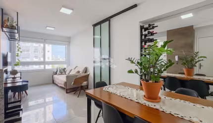 Apartamento com 3 dormitórios no bairro Lindóia