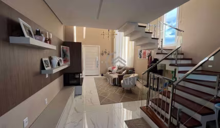 Linda casa com 3 suítes no Alpaville