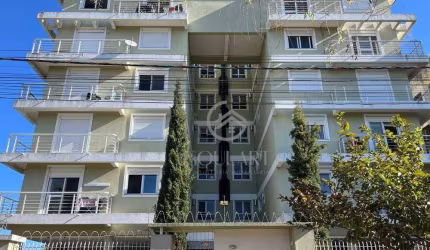 Apartamento amplo com 3 dormitórios no Centro
