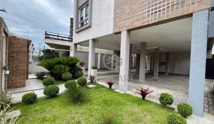 Amplo apartamento com 3 dormitórios próximo ao Foro