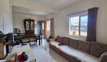 Imóvel para venda tem 60 metros quadrados com 3 quartos em Vila União - Fortaleza - CE