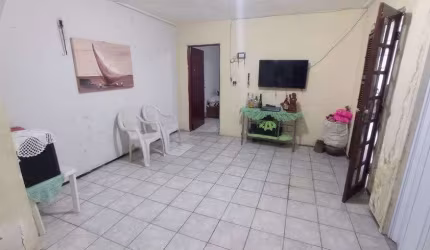 Casa para venda tem 248 metros quadrados com 4 quartos