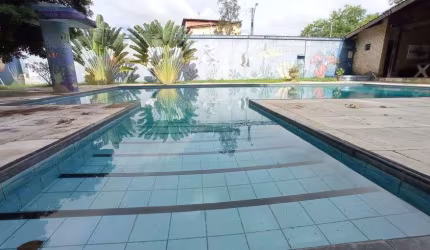 Casa para venda tem 745 metros quadrados com 8 quartos em Paupina - Fortaleza - CE