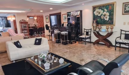 Apartamento para venda tem 352 metros quadrados com 4 quartos em Meireles - Fortaleza - CE