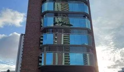 Apartamento para venda possui 276 metros quadrados com 3 quartos em Meireles - Fortaleza - CE