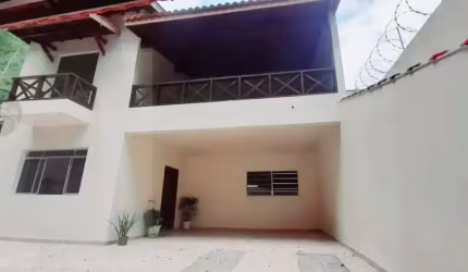 Sobrado para Venda em Caraguatatuba, Jardim Terralão, 3 dormitórios, 2 banheiros, 5 vagas