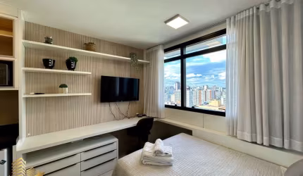 Studio mobiliado e decorado - Centro