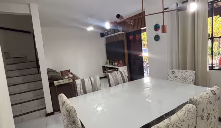 Triplex para venda em Stella Mares!