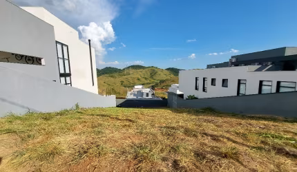 Excelente terreno no Alphaville Volta Redonda, com 423 m2