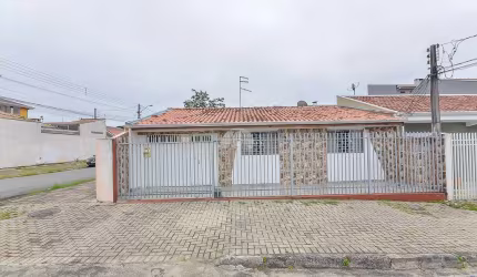 Casa com 3 quartos à venda na Rua das Codornas, 34, Novo Mundo, Curitiba, 150 m2 por R$ 590.000