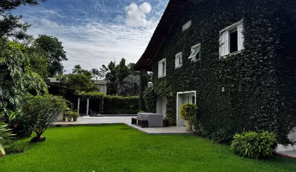 Casa duplex disponível para venda no Itanhangá Rio de Janeiro