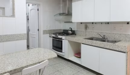 Oportunidade - 3 quartos - quadra da praia
