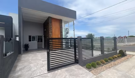 LINDÍSSIMA CASA À VENDA NO BAIRRO GUARANI EM CAPÃO DA CANOA!