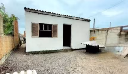 EXCELENTE CASA À VENDA NO BAIRRO JARDIM BEIRA MAR, EM CAPÃO DA CANOA!